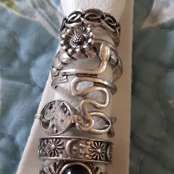 NWT Free People Stacking Ring Set - Picture 5 of 12